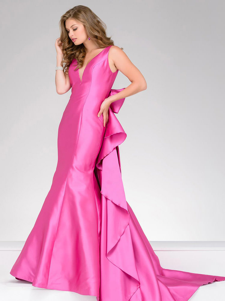 Perfectly Shaped Plunging Prom Gown 